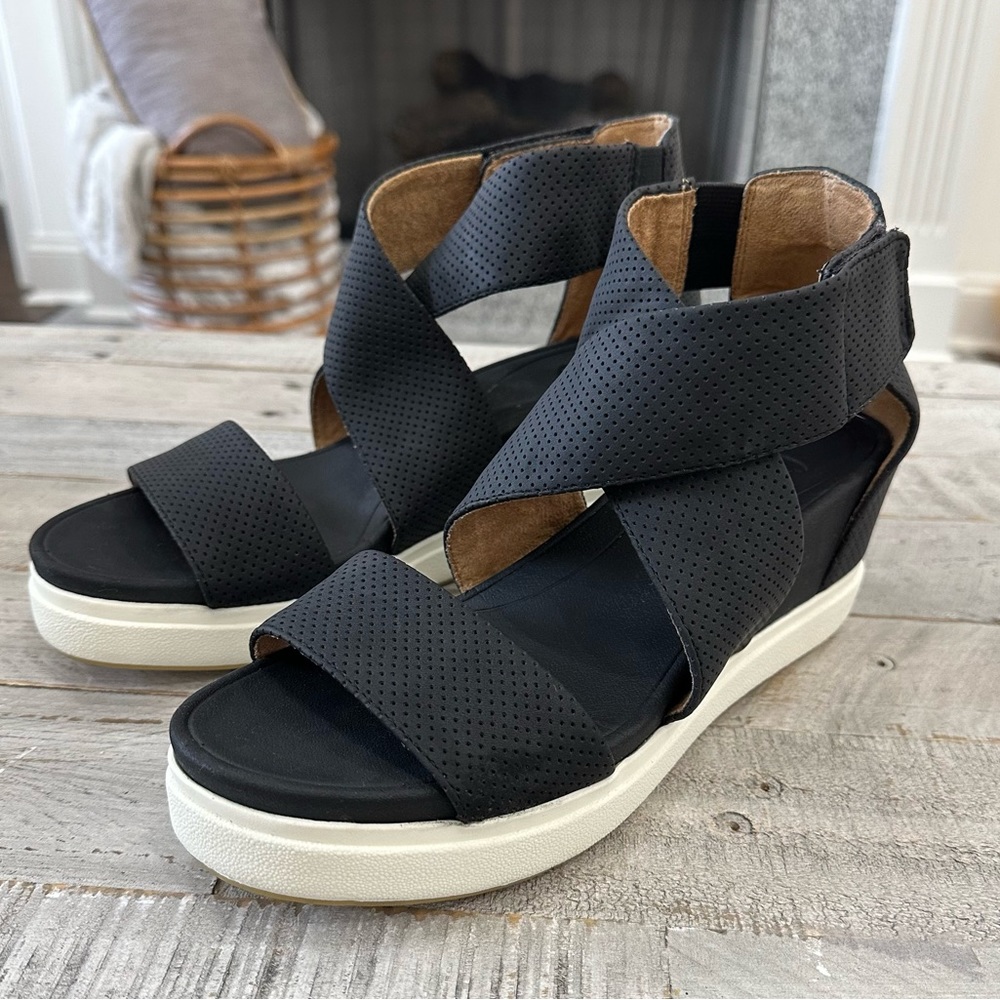 Dr. Scholl’s Wedge Heel